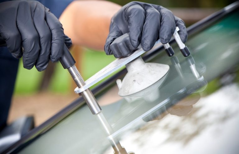 10 steps for choosing windshield replacement Houston TX