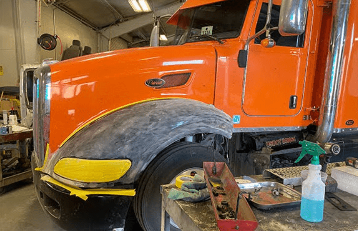 You are currently viewing Unlocking Excellence: Semi Truck Collision Repair Near Me