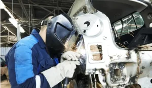 Read more about the article Your Ultimate Guide to the Best Auto Body Shops Near Me